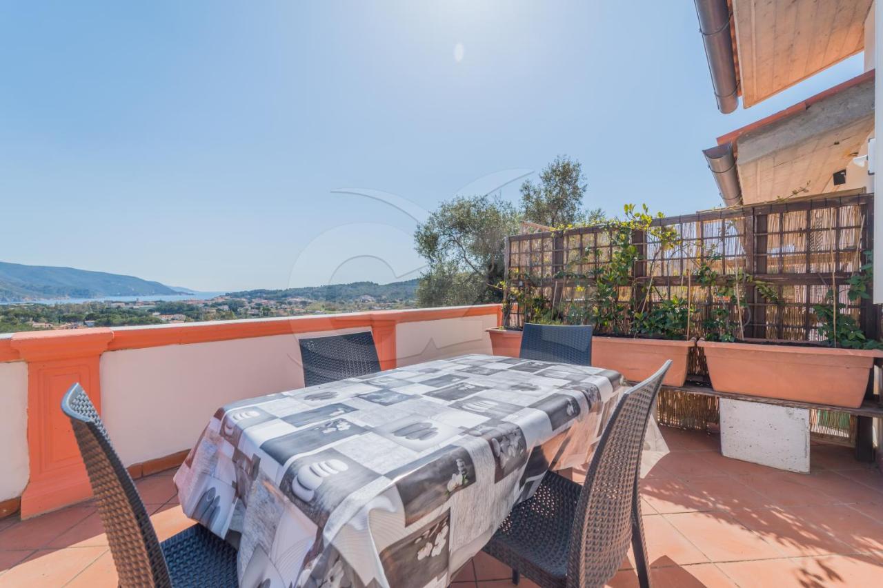La Palazzina Nel Verde - Goelba Casa Alzi Exterior foto